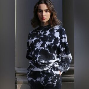 Brunette the Label the Marble Tie Dye The Best friend Crewneck Sweater